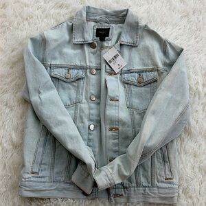 Men’s small brand new forever 21 light wash denim jacket